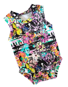 Sleeveless onesie size 0000